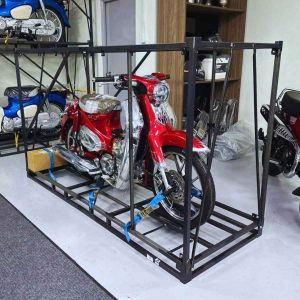 Honda Super Cub 125 Final Edition màu đỏ & crom