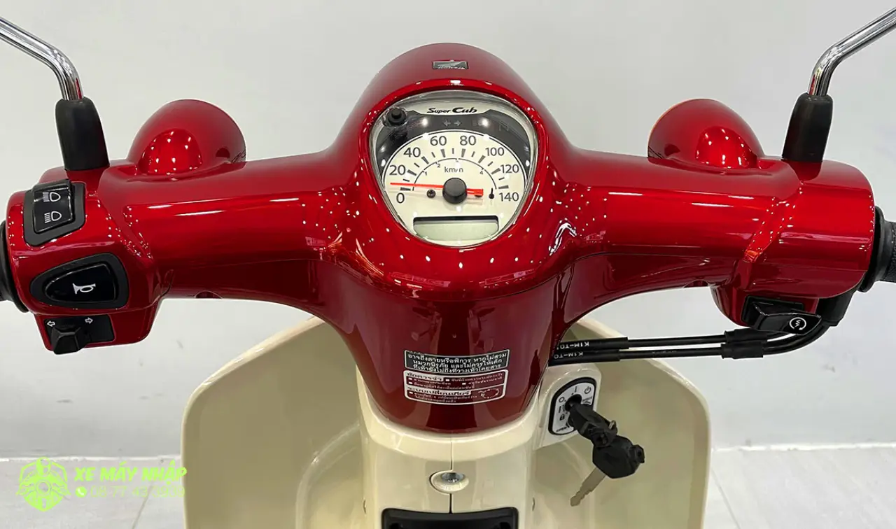xe may nhap Honda Super Cub 110cc ABS Thailand – mau do 18