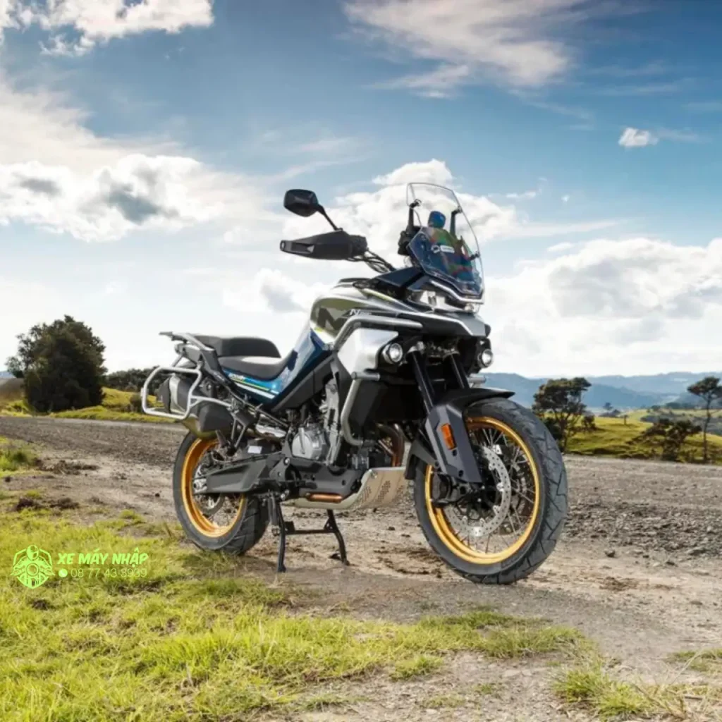 xe CFMoto 800MT Touring