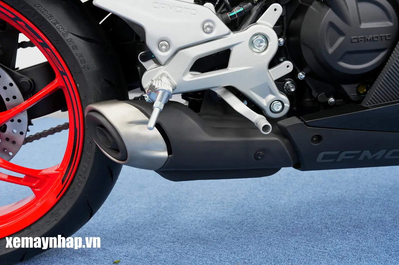 CFMoto 450SR S 58 CFMoto 450SR S Sportbike tam trung GIA SI xemaynhap 39