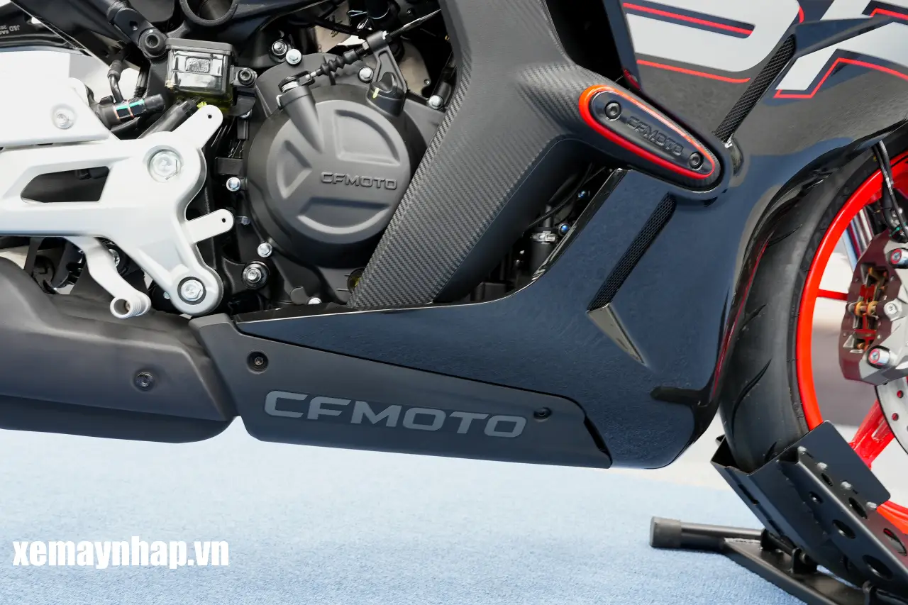 CFMoto 450SR S 48 CFMoto 450SR S Sportbike tam trung GIA SI xemaynhap 49
