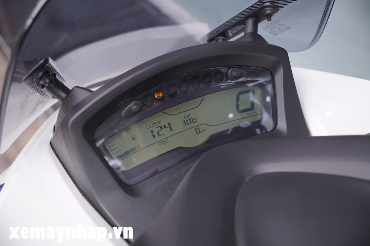 Yamaha Tricity 155 banh kep 3 banh 19