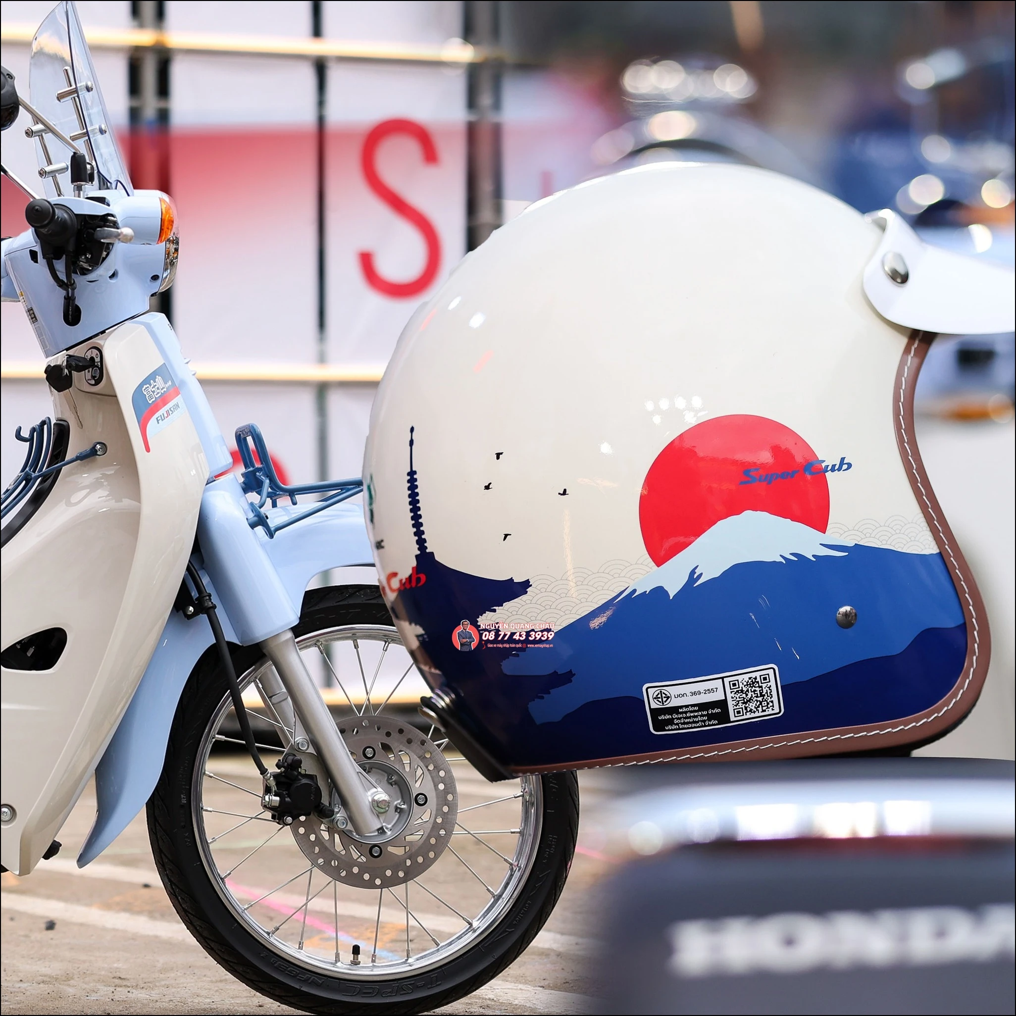 Honda Super Cub Fujisan Limited Edition (phiên bản núi Phú Sĩ)