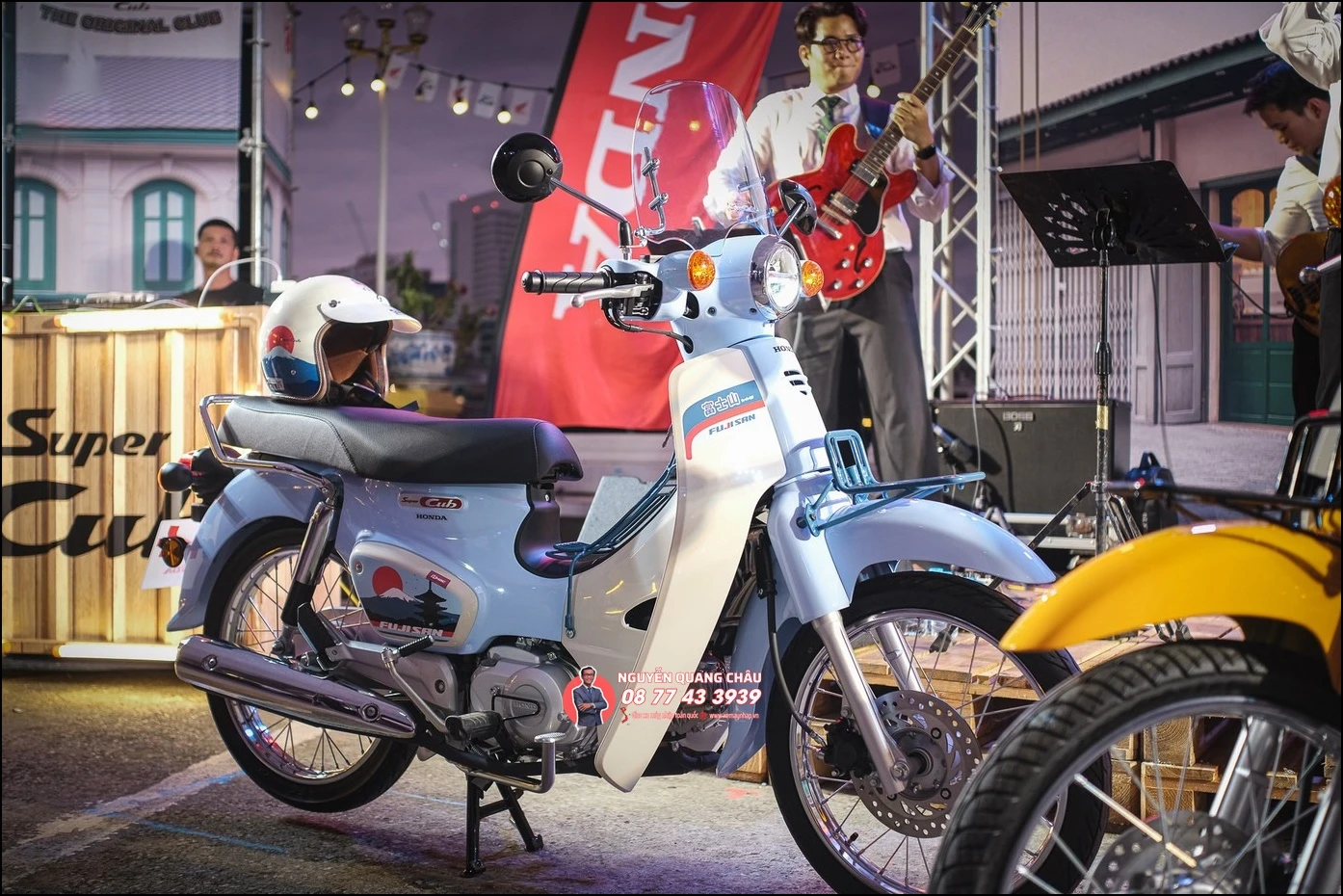 Honda Super Cub Fujisan Limited Edition phien ban nui Phu Si 37