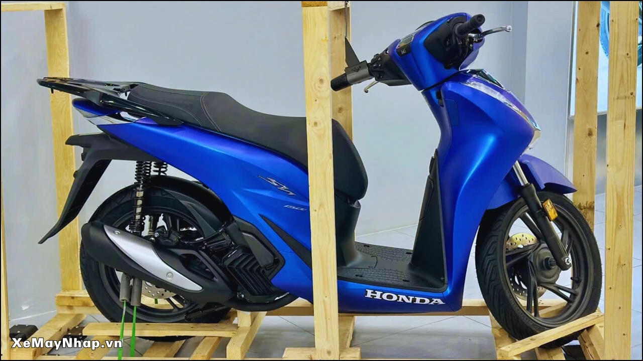 Xe May Nhap chinh thuc phan phoi Honda SH Y 150i mau xanh duong nham – Bieu tuong dang cap 1