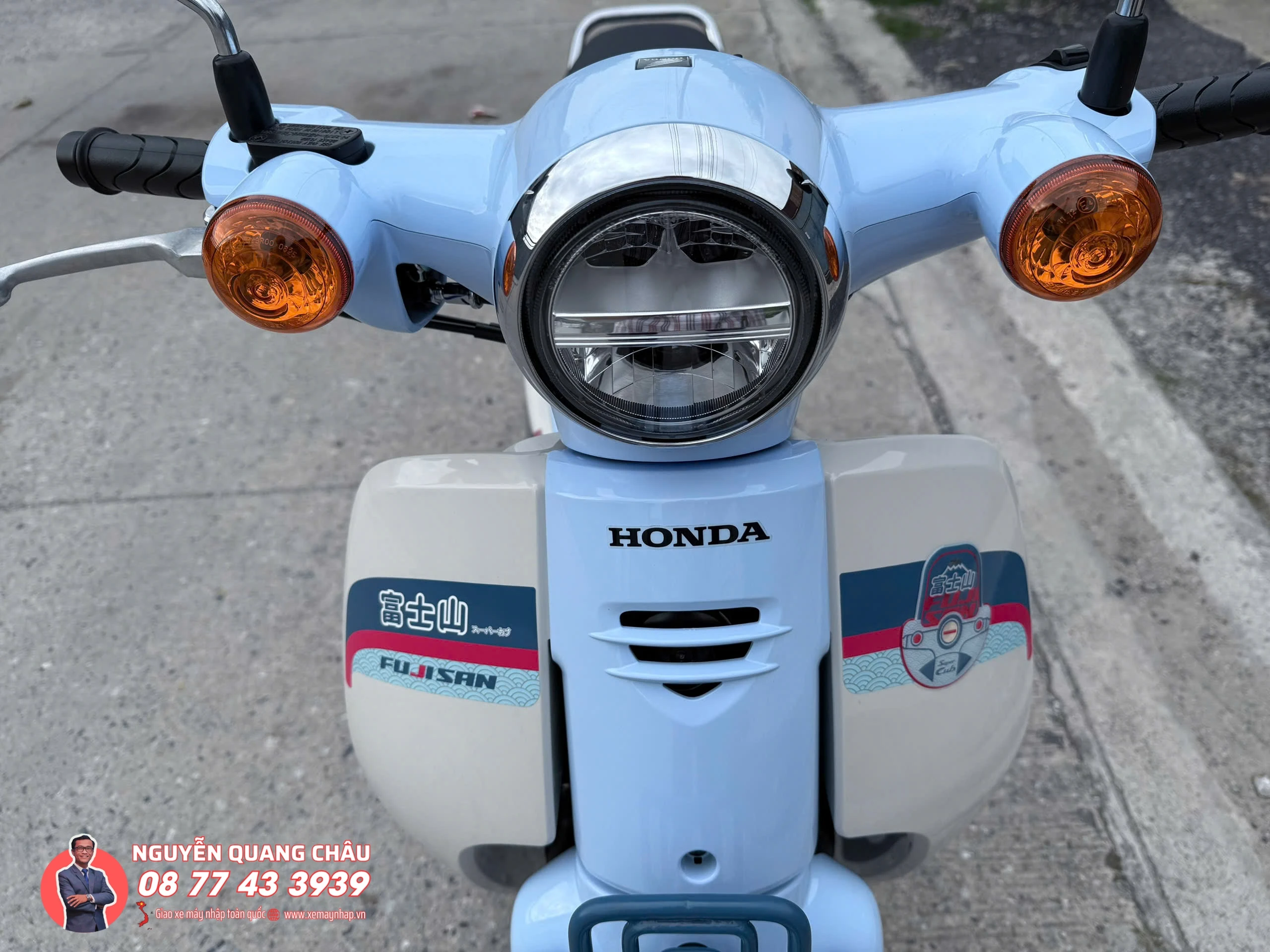 Honda Super Cub Fujisan Limited Edition đã về đến Việt Nam - Giới thượng lưu sưu tầm xe 48 Honda Super Cub Fujisan Limited Edition chi san xuat gioi han 500 chiec tren toan Thai Lan 22