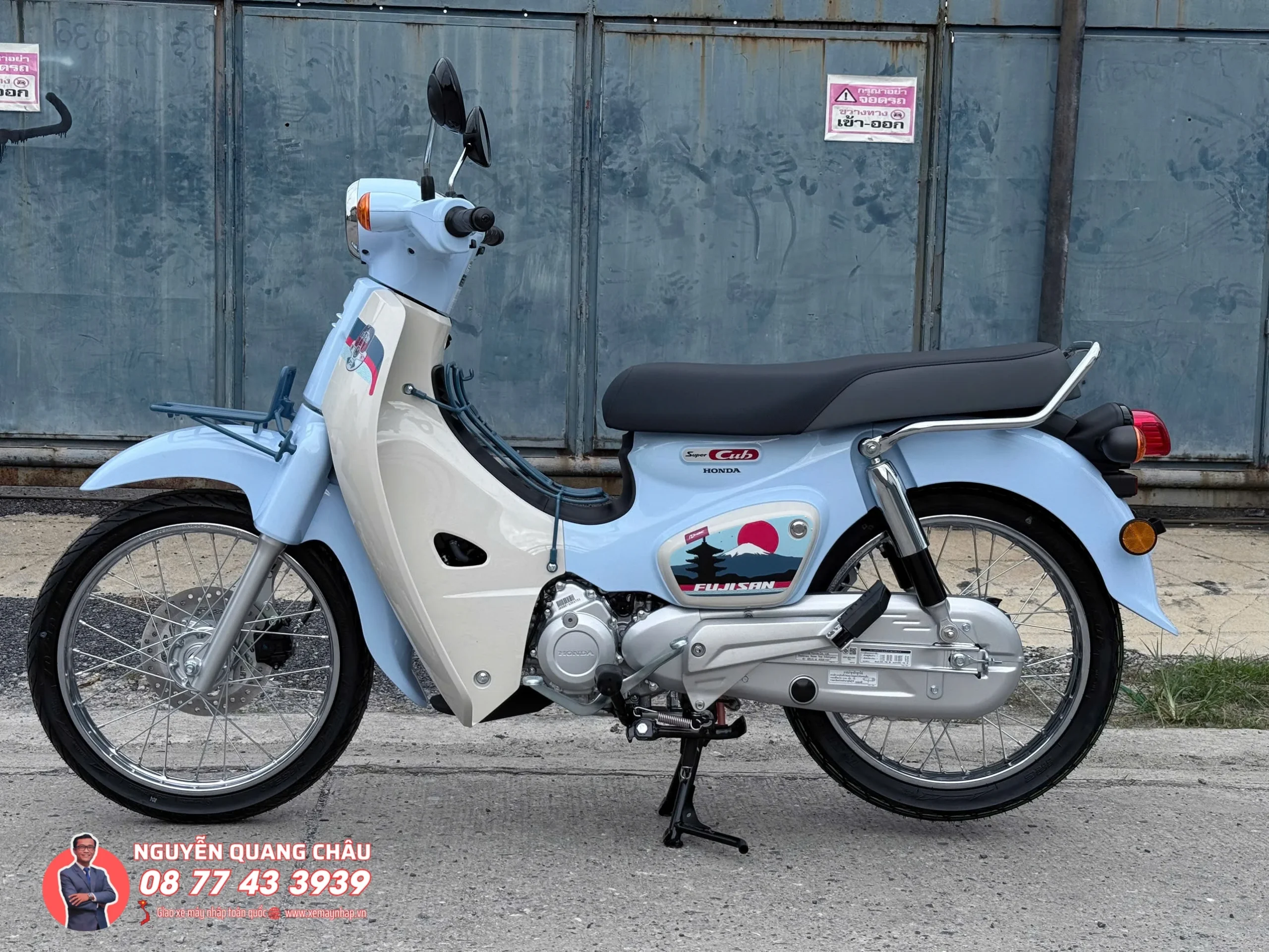 Honda Super Cub Fujisan Limited Edition đã về đến Việt Nam - Giới thượng lưu sưu tầm xe 52 Honda Super Cub Fujisan Limited Edition chi san xuat gioi han 500 chiec tren toan Thai Lan 26 scaled