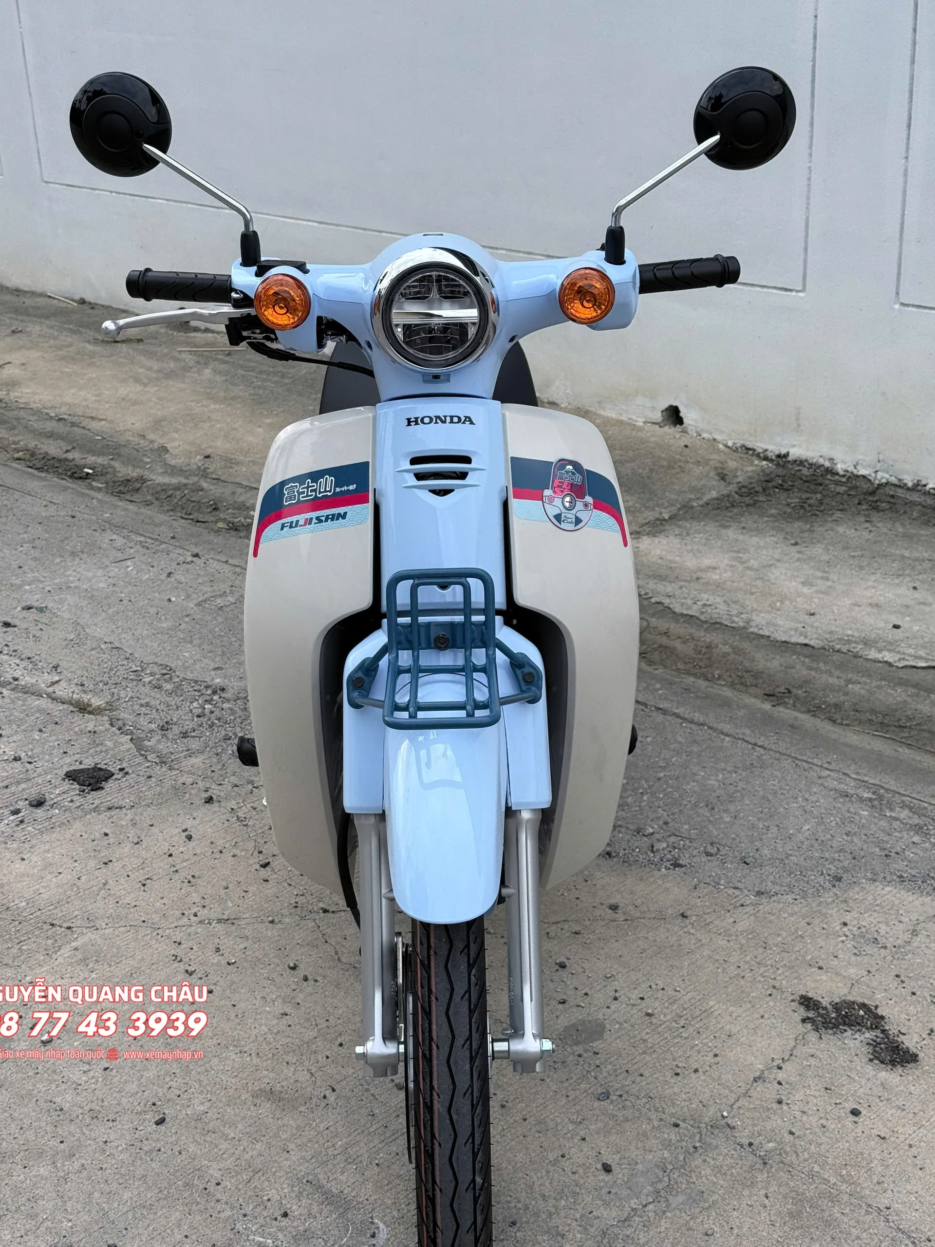 Honda Super Cub Fujisan Limited Edition đã về đến Việt Nam - Giới thượng lưu sưu tầm xe 26 Honda Super Cub Fujisan Limited Edition chi san xuat gioi han 500 chiec tren toan Thai Lan 39
