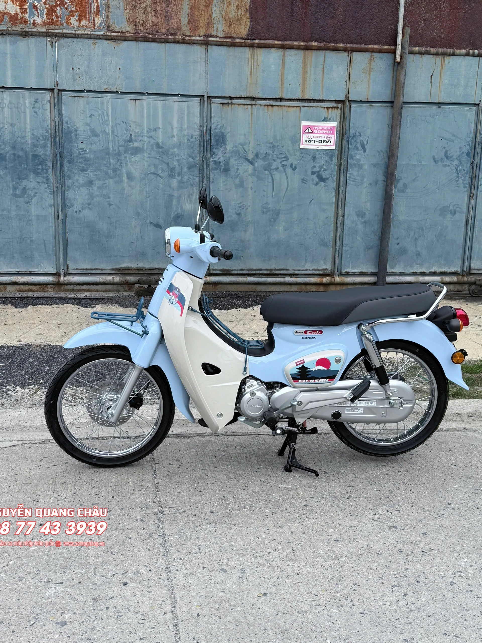 Honda Super Cub Fujisan Limited Edition đã về đến Việt Nam - Giới thượng lưu sưu tầm xe 30 Honda Super Cub Fujisan Limited Edition chi san xuat gioi han 500 chiec tren toan Thai Lan 41