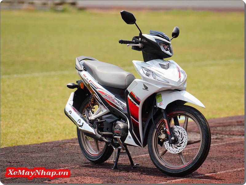 Honda Dash 125 Racing Custom by Cub House