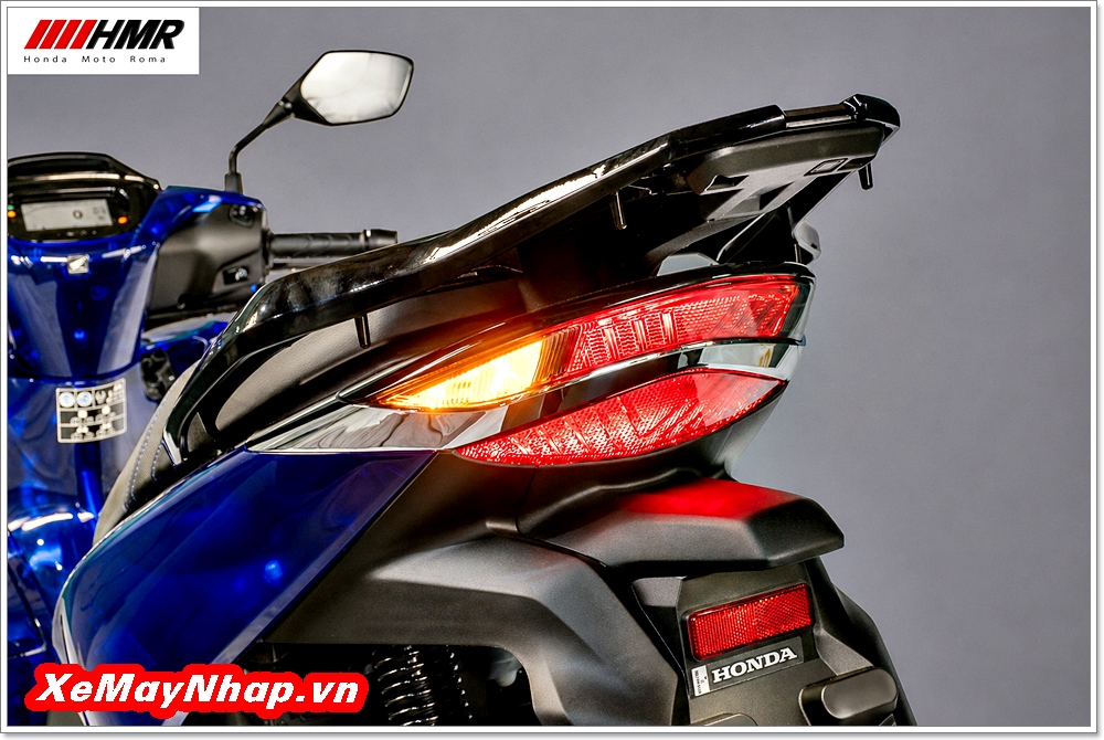 Honda SH Y 150i Vetro Xanh sapphire 17