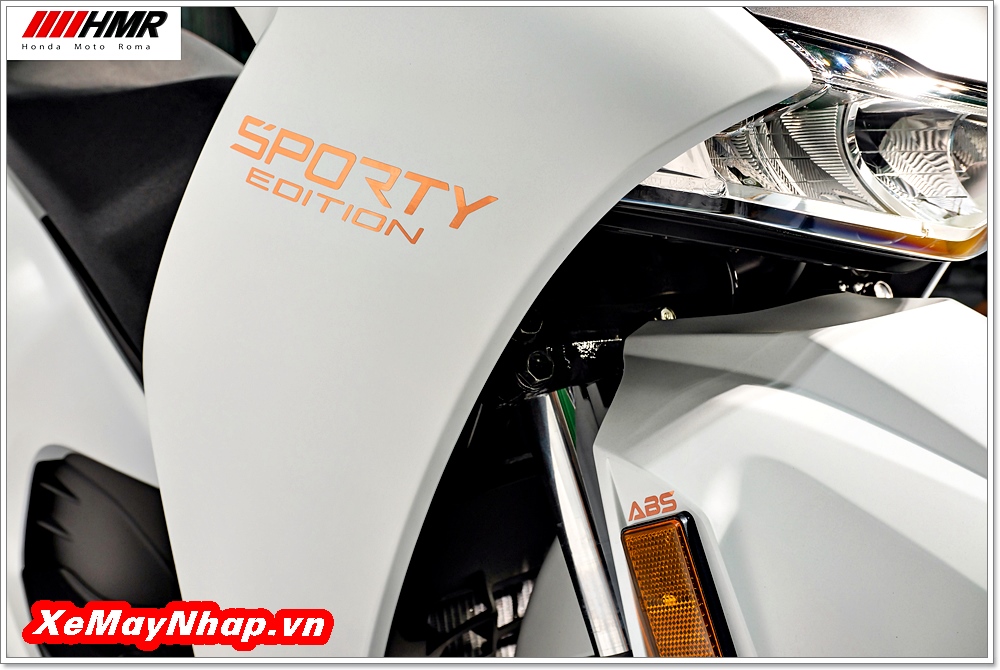Honda SH Ý 350i Special Edition màu trắng - White (4) Honda SH Y 350i Special Edition mau trang White 4